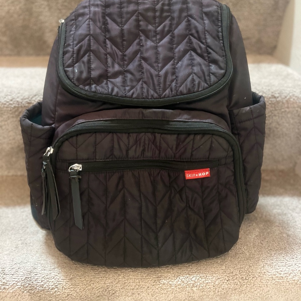 Skip Hop Black Quilted Baby Bag - Picture 2 of 4